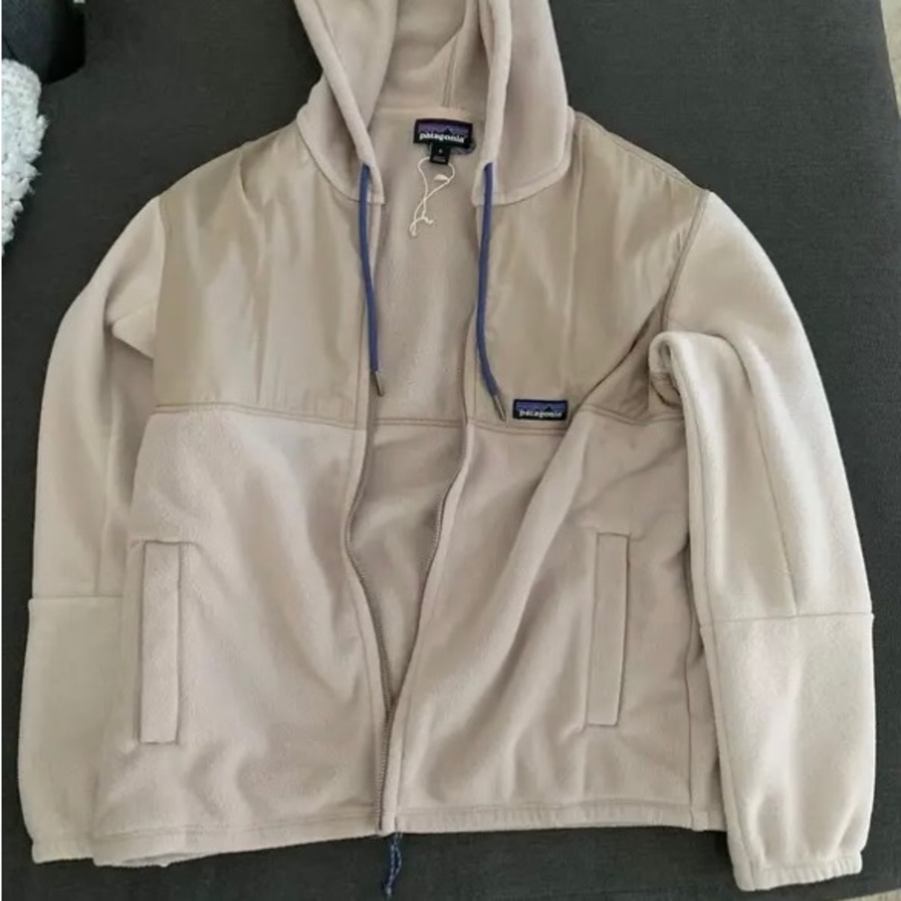 Women’s fleece zip up